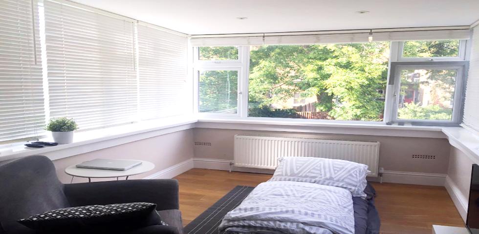 			NEW INSTRUCTION, Studio Apartment, 1 bath, 1 reception Studio			 Loveridge Road, WEST HAMPSTEAD